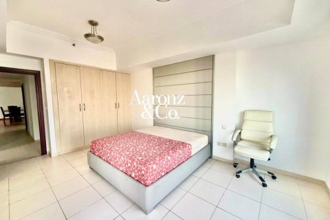 Appartement à Jumeirah Lake Towers, Dubai, 3 chambres, 177 m², № 135107 - photo 12