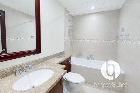 Apartment in Old Town, Dubai 2 bedrooms, 133 sq.m. № 135102 - photo 5
