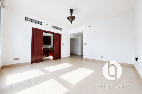 Apartment in Old Town, Dubai 2 bedrooms, 133 sq.m. № 135102 - photo 13