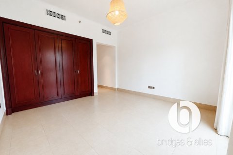Apartment in Old Town, Dubai 2 bedrooms, 133 sq.m. № 135102 - photo 7