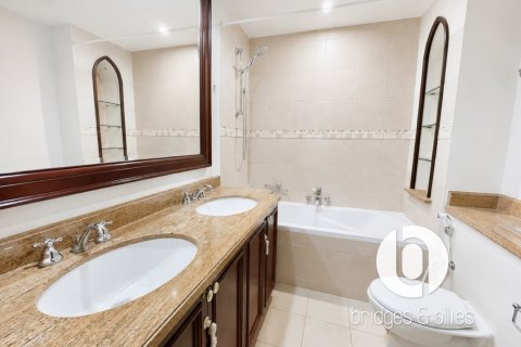Apartment in Old Town, Dubai 2 bedrooms, 133 sq.m. № 135102 - photo 4