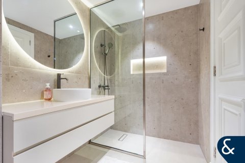 Купить квартиру в Golden Mile, Пальма Джумейра, Дубай: 2 спальни, 175м², № 75286 - фото 15