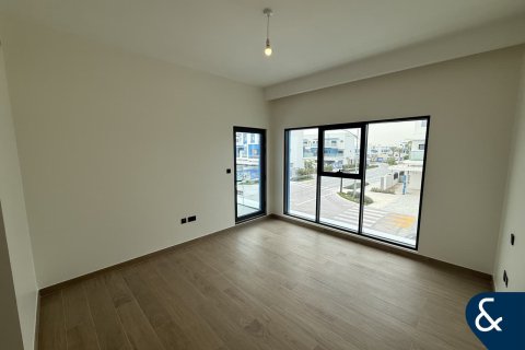 Купить таунхаус в Damac Lagoons, Дубай: 5 спален, 210м², № 75287 - фото 3