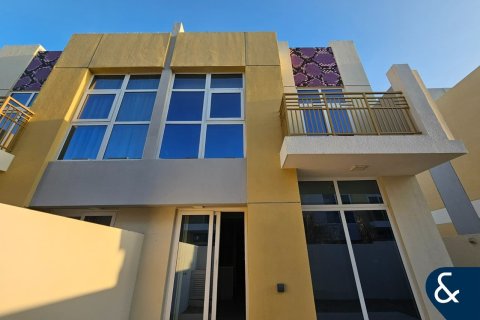 Купить таунхаус в DAMAC Hills (Akoya by DAMAC), Дубай: 3 спальни, 193м², № 75285 - фото 6