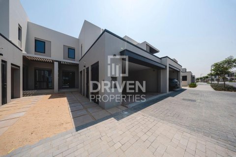 Townhouse in Jebel Ali, Dubai 4 bedrooms, 254.74 sq.m. № 129383 - photo 27