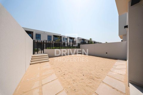 Townhouse in Jebel Ali, Dubai 4 bedrooms, 254.74 sq.m. № 129383 - photo 16
