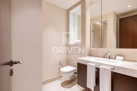 Apartment in The Address Residence Fountain Views, Downtown Dubai (Downtown Burj Dubai), Dubai 2 bedrooms, 134.9 sq.m. № 129382 - photo 2