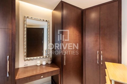Apartment in The Address Residence Fountain Views, Downtown Dubai (Downtown Burj Dubai), Dubai 2 bedrooms, 134.9 sq.m. № 129382 - photo 16