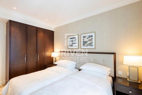 Apartment in The Address Residence Fountain Views, Downtown Dubai (Downtown Burj Dubai), Dubai 2 bedrooms, 134.9 sq.m. № 129382 - photo 10