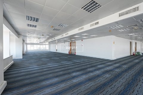 Office in Sheikh Zayed Road, Dubai 744.3 sq.m. № 16757 - photo 2