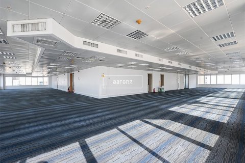 Office in Sheikh Zayed Road, Dubai 744.3 sq.m. № 16757 - photo 4
