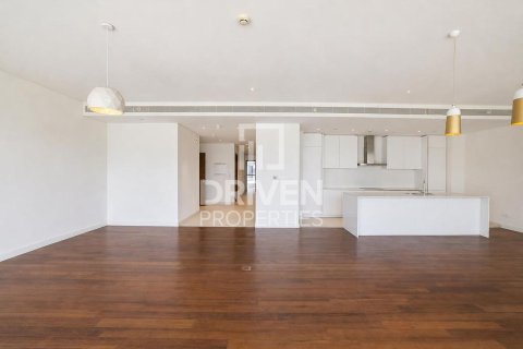 Квартира в City Walk, Дубай, 3 спальни, 225.85м², № 126228