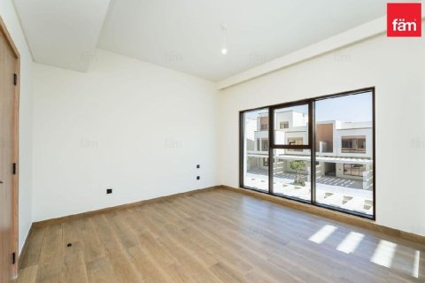 Townhouse in Dubai 4 bedrooms, 145.5 sq.m. № 137560 - photo 6