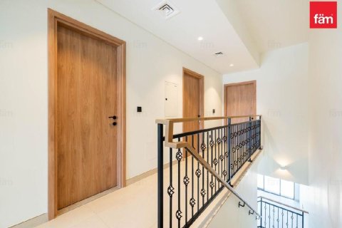 Townhouse in Dubai 4 bedrooms, 145.5 sq.m. № 137560 - photo 3