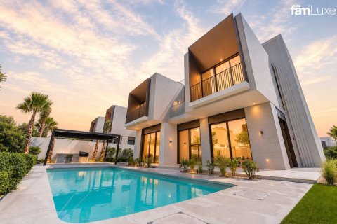 Villa à Dubai Hills Estate, Dubai, 5 chambres, 660 m², № 137557