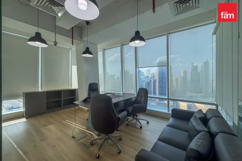 Bureau à Dubai, 285.8 m², № 137558 - photo 2