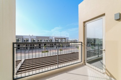 Adosado en DAMAC Hills (Akoya by DAMAC), Dubai, 4 dormitorios, 216 m², № 61190 - foto 5