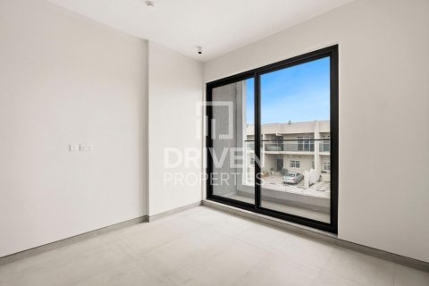 Villa in Murooj Al Furjan, Al Furjan, Dubai 4 bedrooms, 223.99 sq.m. № 138847 - photo 10