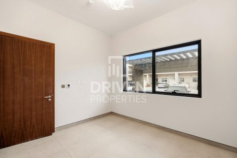 Villa in Murooj Al Furjan, Al Furjan, Dubai 4 bedrooms, 223.99 sq.m. № 138847 - photo 7