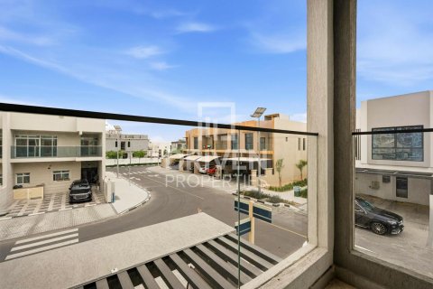 Villa in Murooj Al Furjan, Al Furjan, Dubai 4 bedrooms, 223.99 sq.m. № 138847 - photo 16