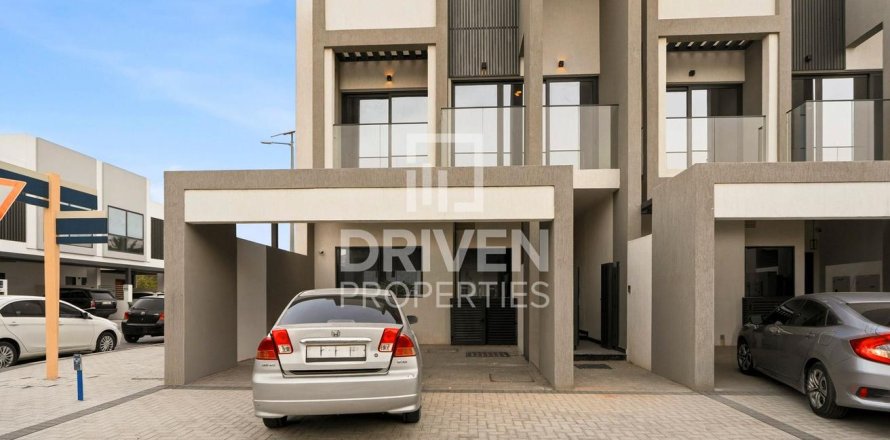 Villa in Murooj Al Furjan, Al Furjan, Dubai 4 bedrooms, 223.99 sq.m. № 138847