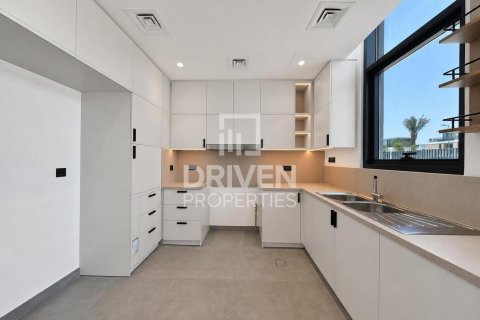 Снять в аренду таунхаус в Ruba, Arabian Ranches 3, Дубай: 4 спальни, 249.54м², № 138846 - фото 15