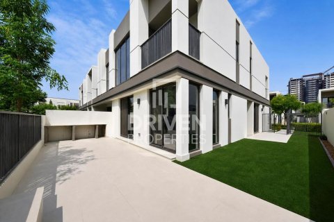 Townhouse in Tilal Al Ghaf, Dubai 4 bedrooms, 221.67 sq.m. № 138848 - photo 24