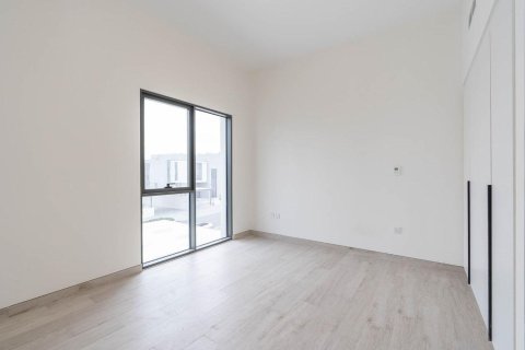 Villa in Al Furjan, Dubai 4 bedrooms, 602.19 sq.m. № 138912 - photo 15