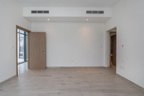 Villa in Al Furjan, Dubai 4 bedrooms, 602.19 sq.m. № 138912 - photo 22