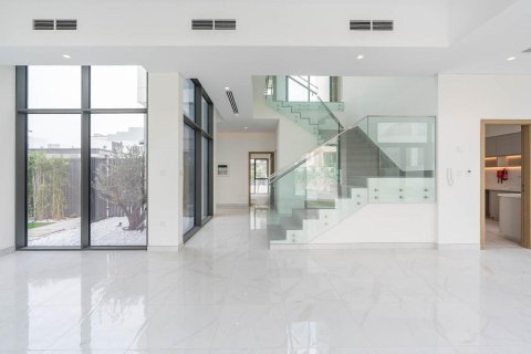Villa in Al Furjan, Dubai 4 bedrooms, 602.19 sq.m. № 138912 - photo 4