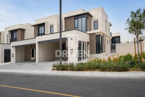 Villa en Jebel Ali, Dubai, 4 dormitorios, 456.71 m², № 138845 - foto 27