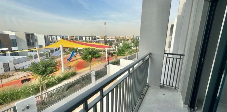 فيلا في دبي 4 غرف نوم, 329.2 م² رقم 119208