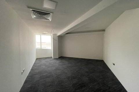 Oficina en Al Quoz Industrial Area, Al Quoz, Dubai, 7000 m², № 534 - foto 6