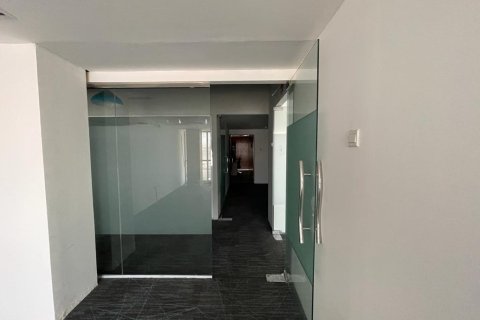 Oficina en Al Quoz Industrial Area, Al Quoz, Dubai, 7000 m², № 534 - foto 4