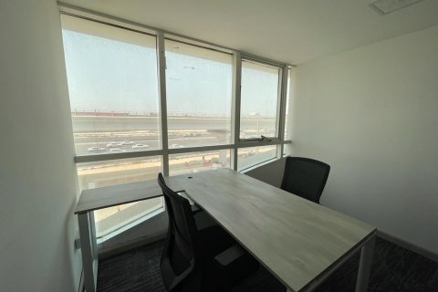 Oficina en Al Quoz Industrial Area, Al Quoz, Dubai, 7000 m², № 534 - foto 9