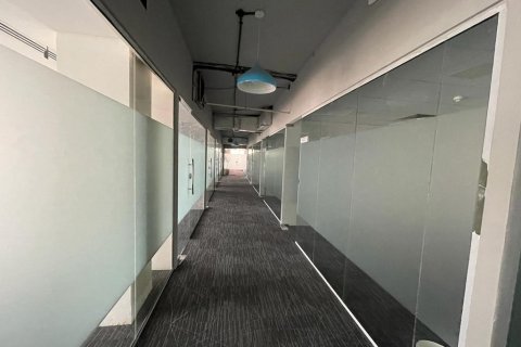 Oficina en Al Quoz Industrial Area, Al Quoz, Dubai, 7000 m², № 534 - foto 8