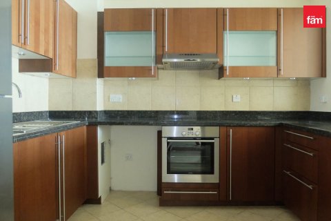 Appartement à Palm Jumeirah, Dubai, 1 chambre, 121.3 m², № 123146 - photo 2