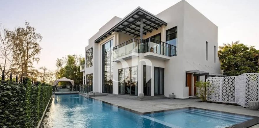 Villa à Jumeirah Islands, Dubai, 6 chambres, 923 m², № 58730