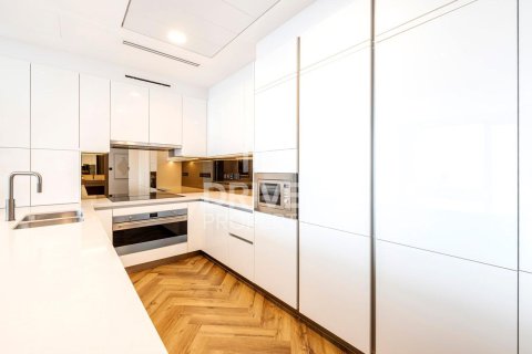 Apartment in Al Wasl, Dubai 3 bedrooms, 183.48 sq.m. № 137051 - photo 18