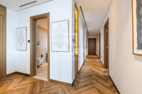 Apartment in Al Wasl, Dubai 3 bedrooms, 183.48 sq.m. № 137051 - photo 16