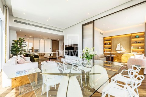 Apartment in Al Wasl, Dubai 3 bedrooms, 183.48 sq.m. № 137051 - photo 4