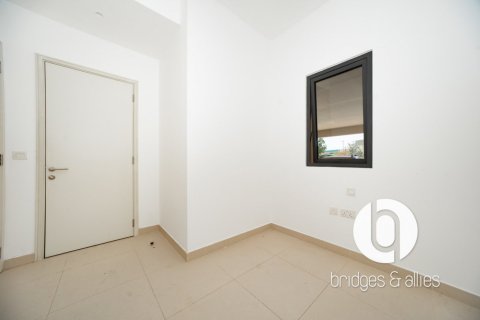 Villa in Dubai Hills Estate, Dubai 5 bedrooms, 254 sq.m. № 132981 - photo 13