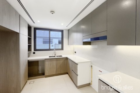Villa in Tilal Al Ghaf, Dubai 4 bedrooms, 311 sq.m. № 132982 - photo 4