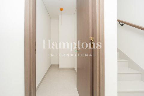 Villa à Arabian Ranches 3, Dubai, 4 chambres, 384.89712900 m², № 92228 - photo 4