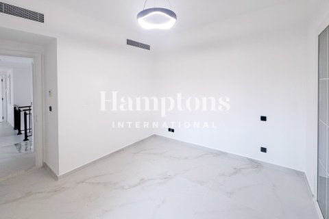 Снять в аренду виллу в Arabian Ranches 2, Дубай: 4 спальни, 301.00572000м², № 92230 - фото 9