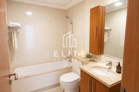 Apartment in The Links, The Views, Dubai 2 bedrooms, 123 sq.m. № 124948 - photo 4