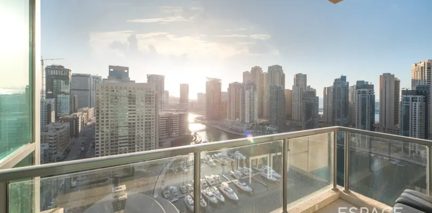 Apartment in Dubai Marina, Dubai 2 bedrooms, 121 sq.m. № 62146