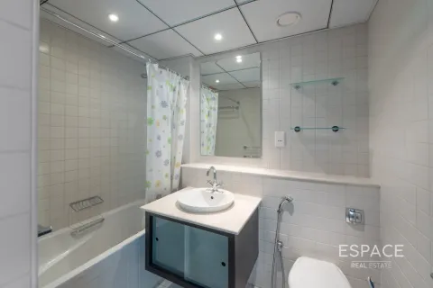 Apartment in Dubai Marina, Dubai 2 bedrooms, 121 sq.m. № 62146 - photo 12
