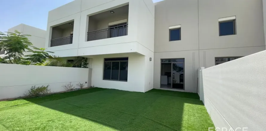 Villa en Dubai, 3 dormitorios, 207 m², № 62149