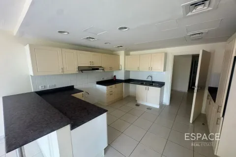 Villa in The Springs, Dubai 3 bedrooms, 270 sq.m. № 62143 - photo 17